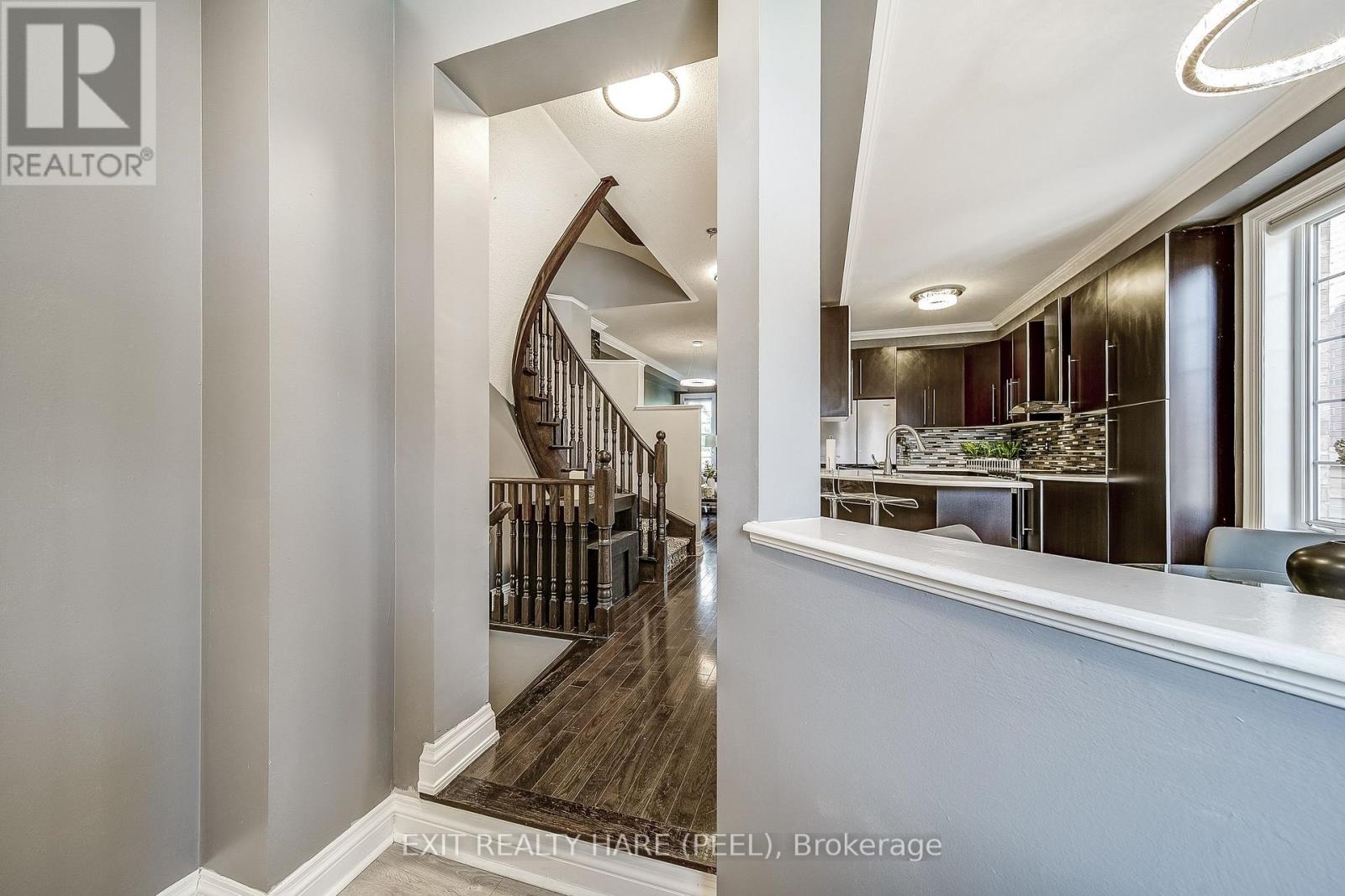 41 Poetry Drive, Vaughan, Ontario  L4H 3R1 - Photo 20 - N12290605