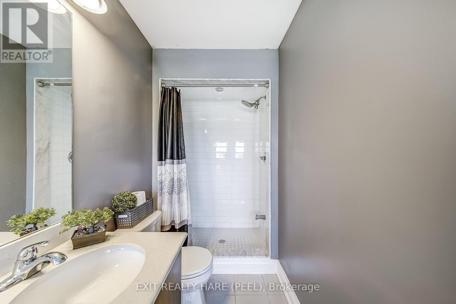 41 Poetry Drive, Vaughan, Ontario  L4H 3R1 - Photo 26 - N12290605