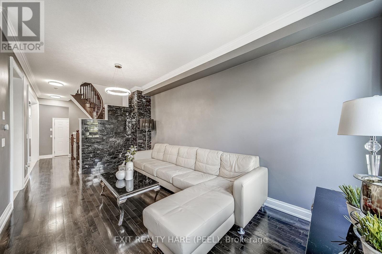 41 Poetry Drive, Vaughan, Ontario  L4H 3R1 - Photo 7 - N12290605