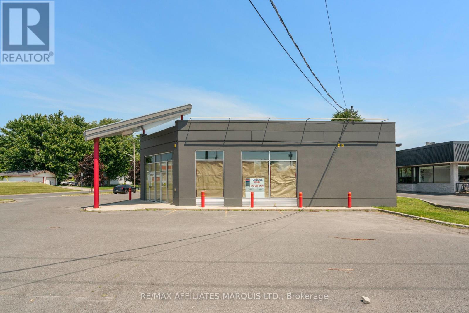 1139 Brookdale Avenue, Cornwall, Ontario  K6J 4P6 - Photo 2 - X12290637