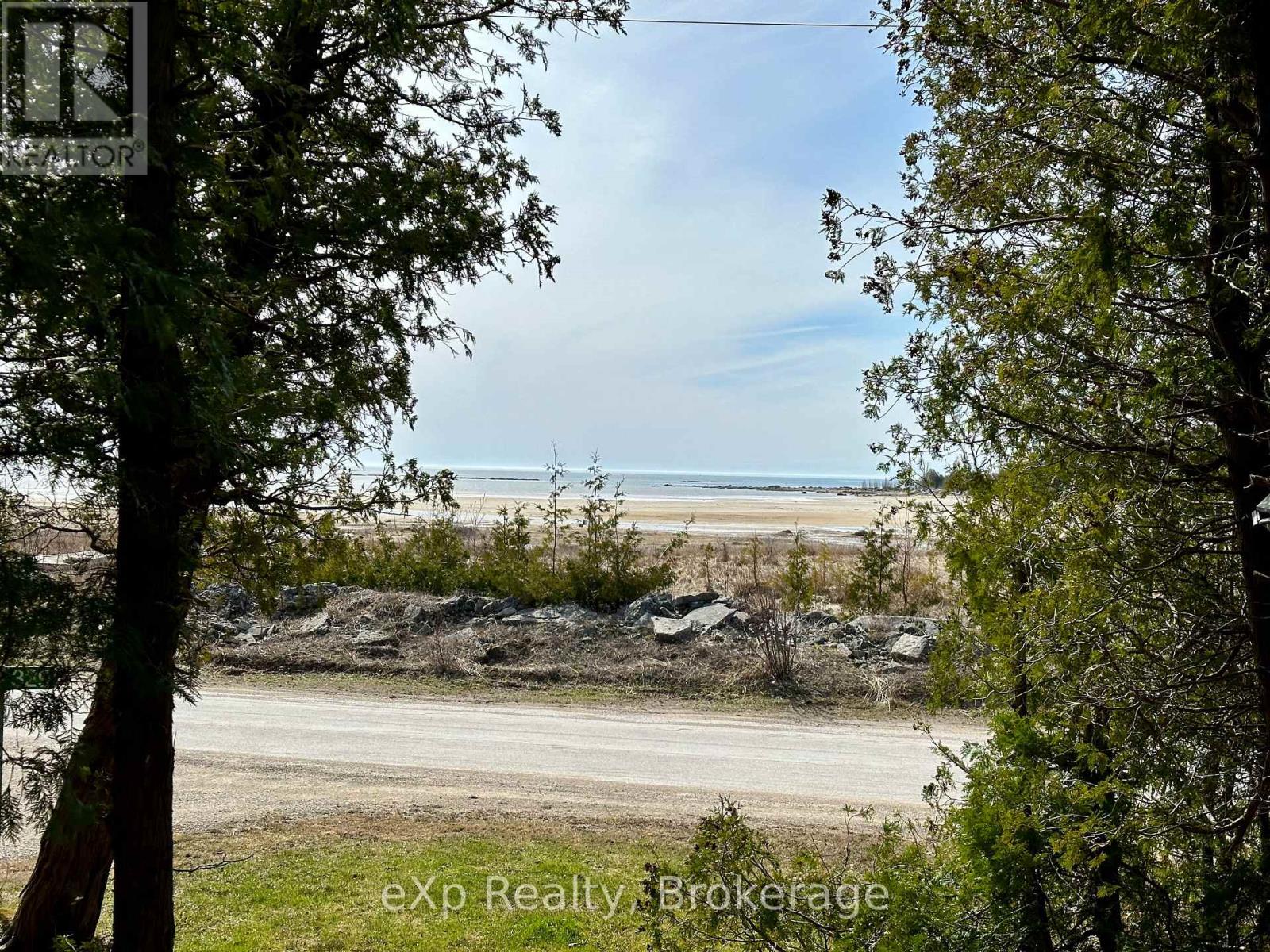 329 Bay Street, South Bruce Peninsula, Ontario  N0H 2T0 - Photo 44 - X12264570