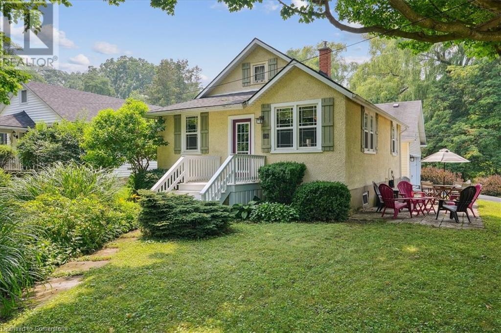 Property at 94 CENTRE Street image 2