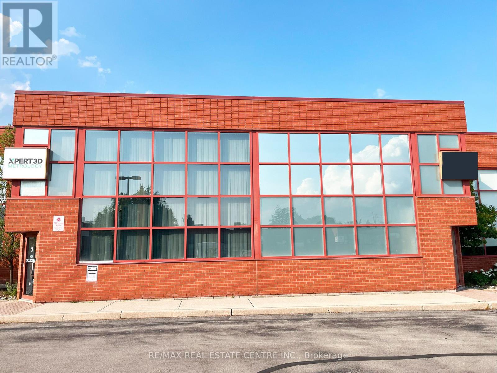 7 - 5100 South Service Road, Burlington, Ontario  L7L 6A5 - Photo 2 - W12290407