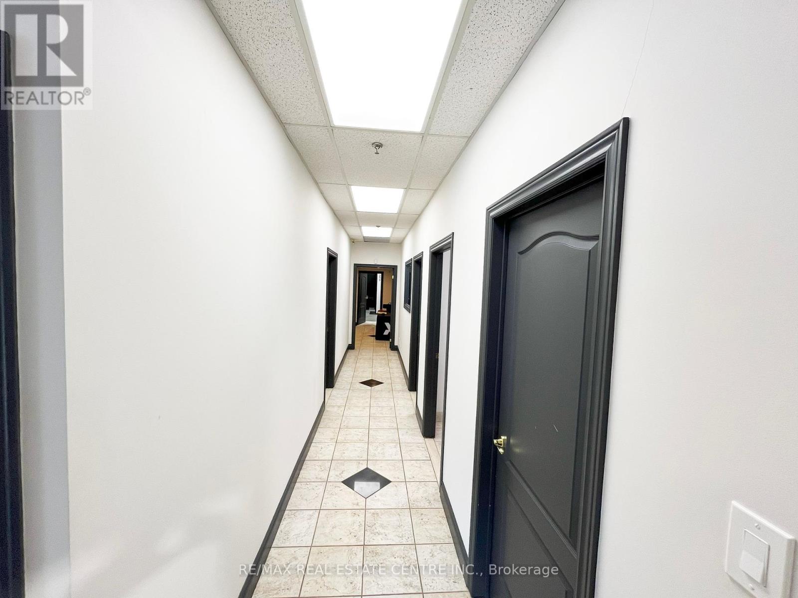 7 - 5100 South Service Road, Burlington, Ontario  L7L 6A5 - Photo 9 - W12290407