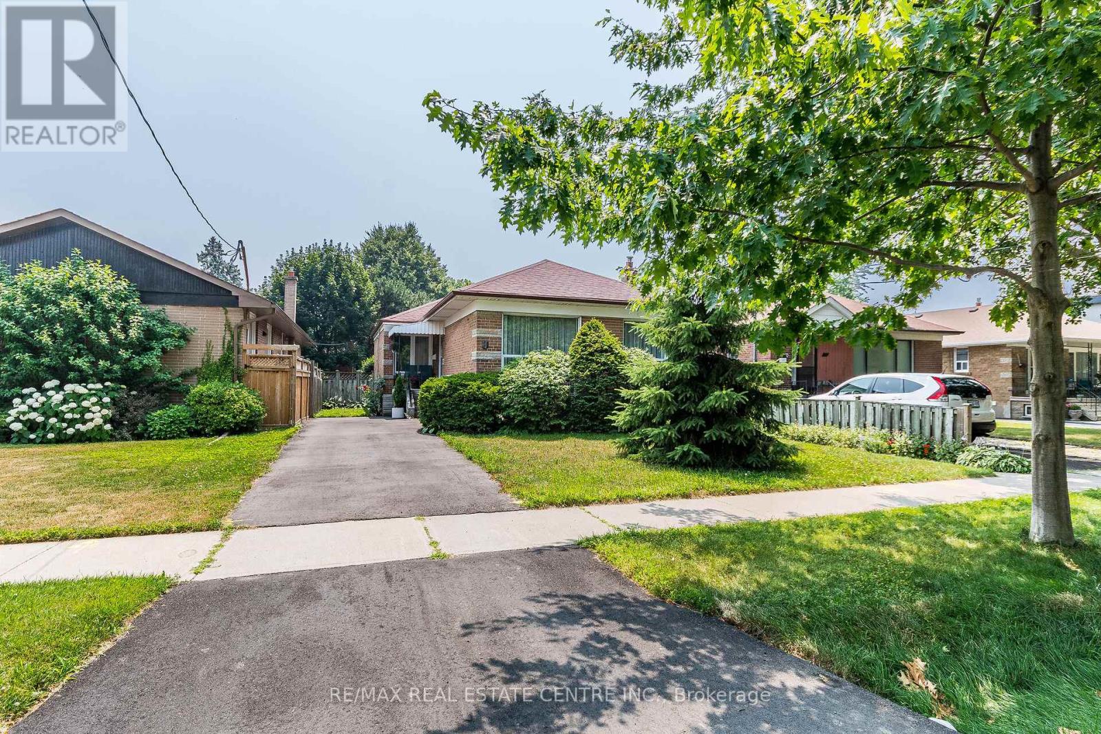 Property at 11 VELMA DRIVE image 1