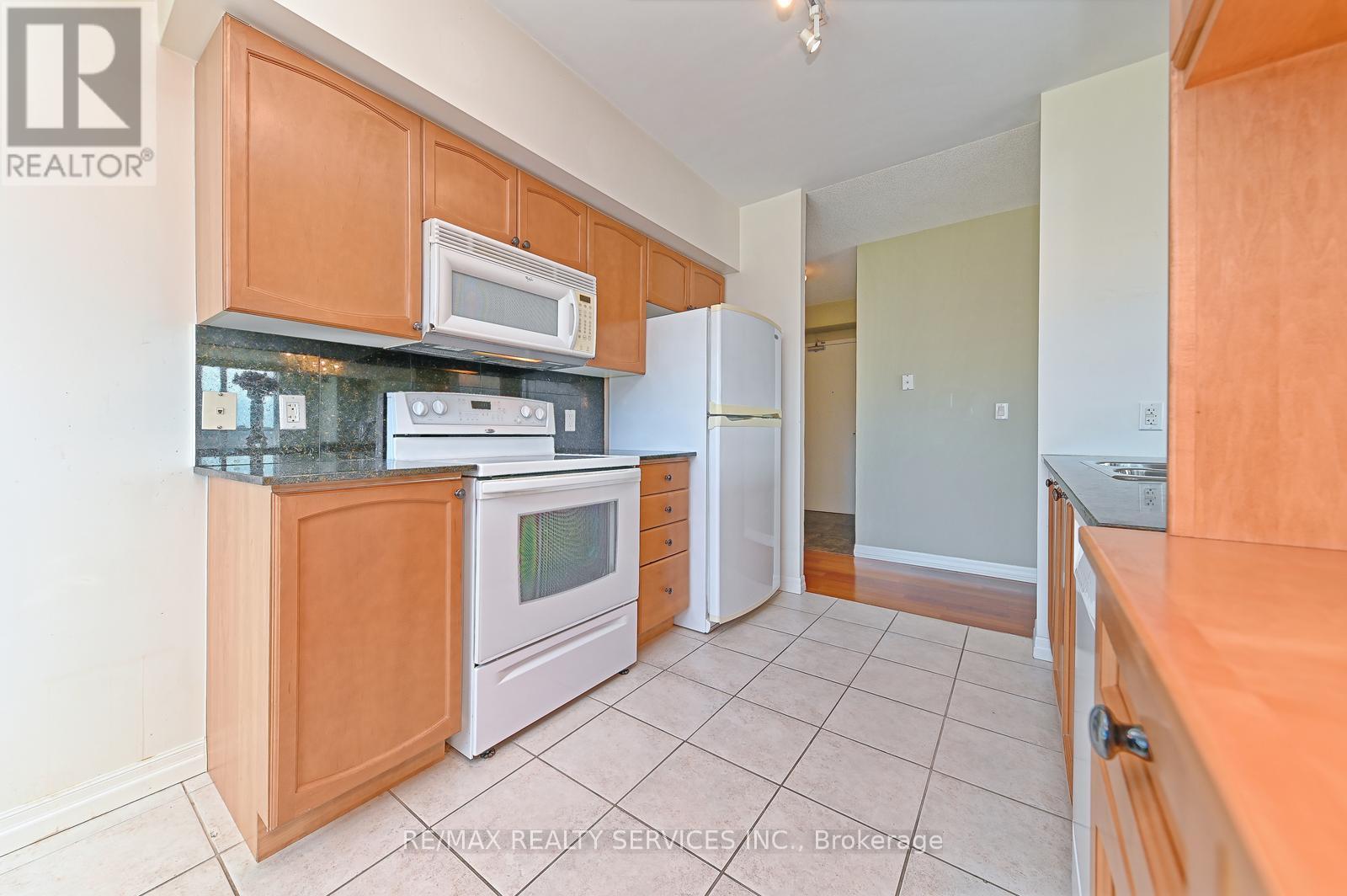 Suite 1309 - 38 Fontenay Court, Toronto, Ontario  M9A 5H5 - Photo 14 - W12290448