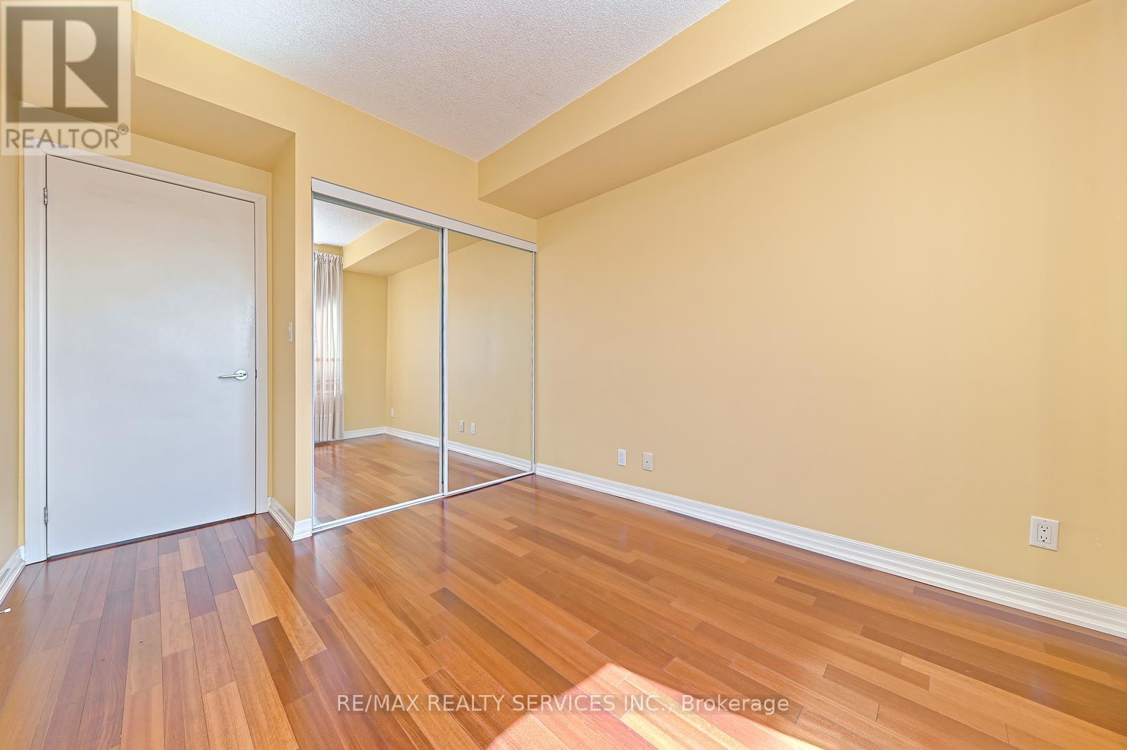 Suite 1309 - 38 Fontenay Court, Toronto, Ontario  M9A 5H5 - Photo 32 - W12290448