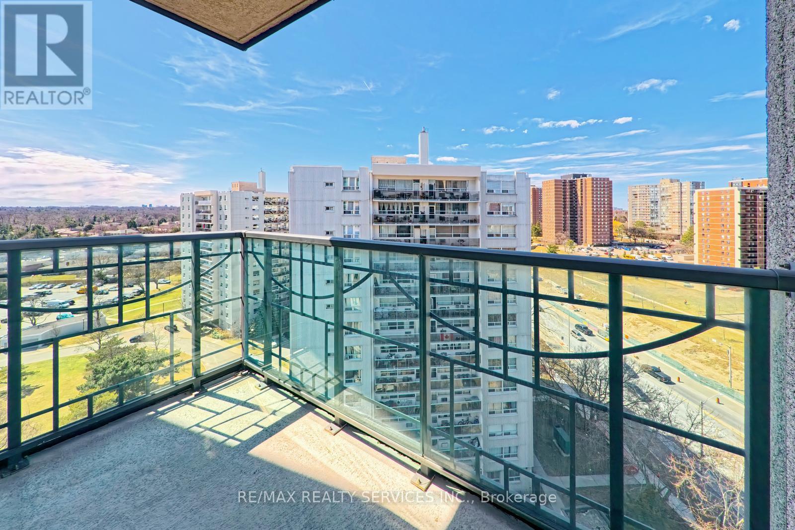 Suite 1309 - 38 Fontenay Court, Toronto, Ontario  M9A 5H5 - Photo 37 - W12290448