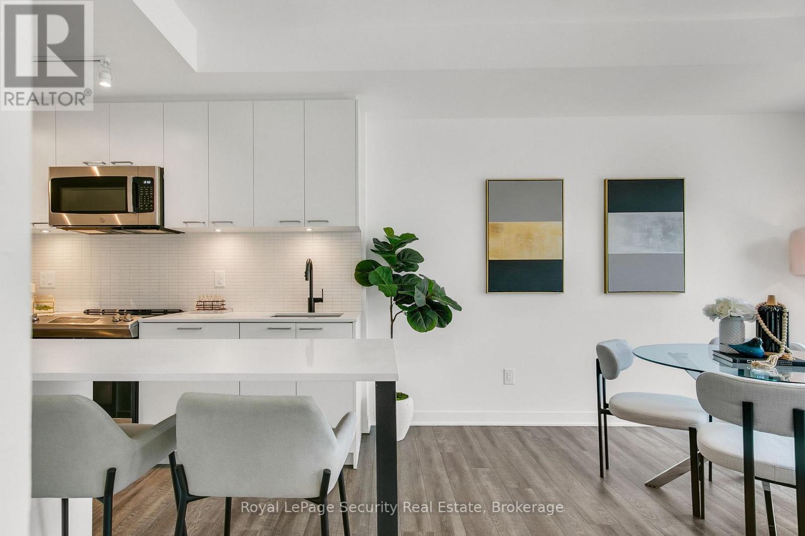 Th 22 - 40 Ed Clark Gardens, Toronto, Ontario  M6N 0B5 - Photo 18 - W12290461