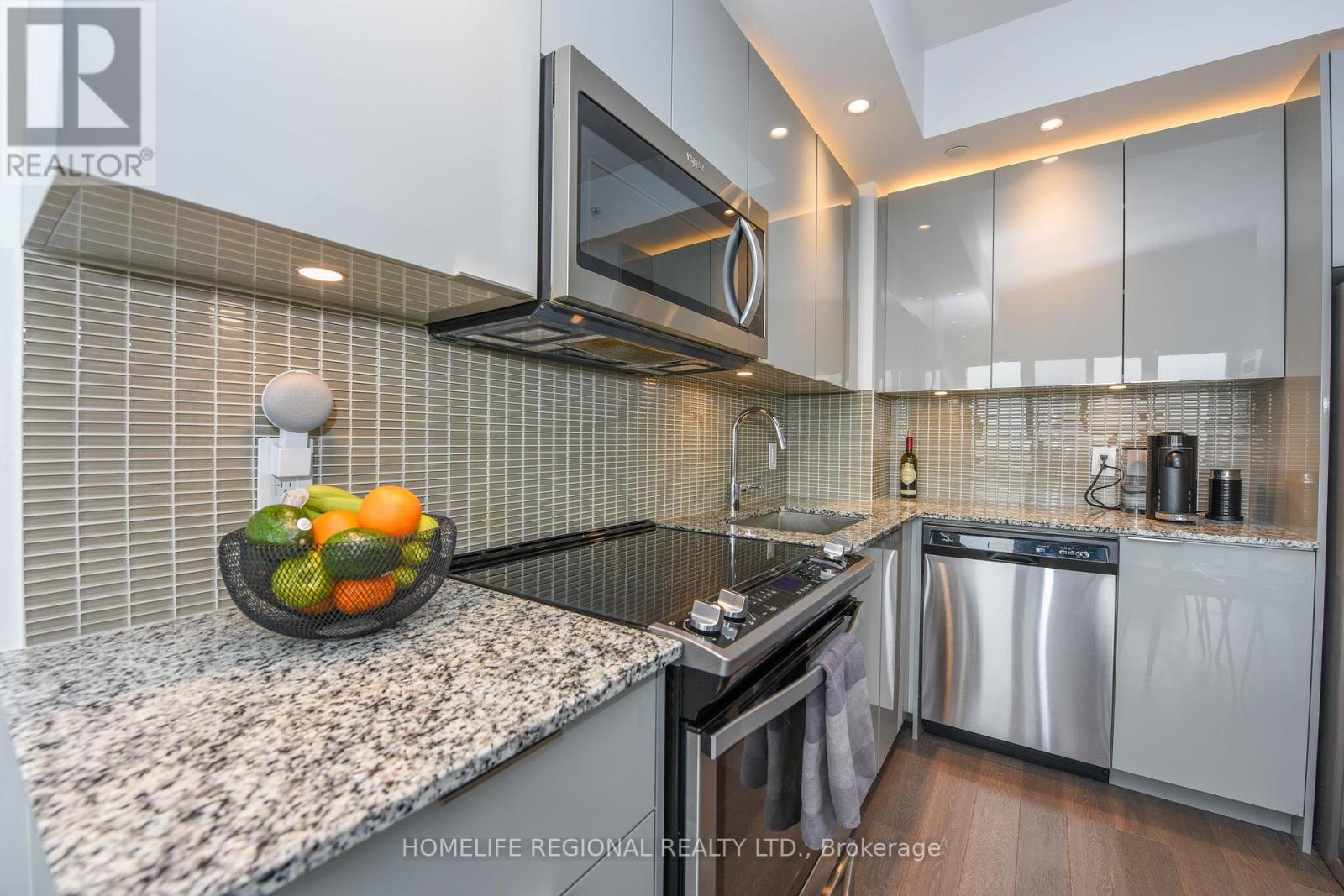 3422 - 30 Shore Breeze Drive, Toronto (Mimico), Ontario  M8V 0J1 - Photo 6 - W12290466