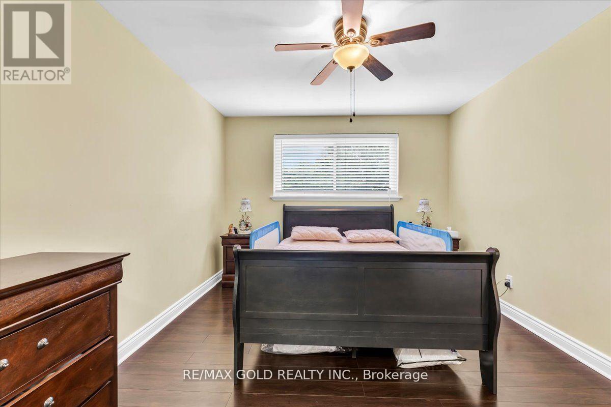 53 Dorchester Drive, Brampton, Ontario  L6T 3E2 - Photo 25 - W12290492