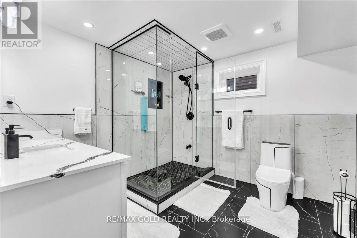 53 Dorchester Drive, Brampton, Ontario  L6T 3E2 - Photo 42 - W12290492