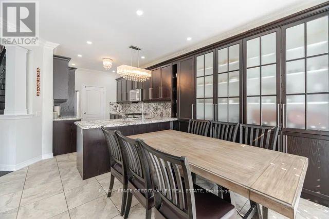 252 Bonnieglen Farm Boulevard, Caledon, Ontario  L7C 3Y4 - Photo 16 - W12290601