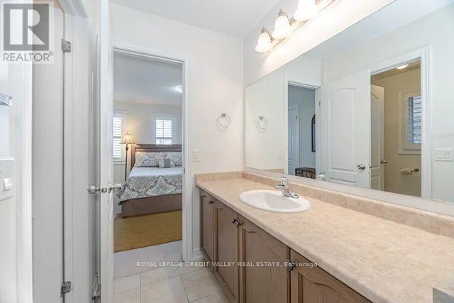 252 Bonnieglen Farm Boulevard, Caledon, Ontario  L7C 3Y4 - Photo 36 - W12290601