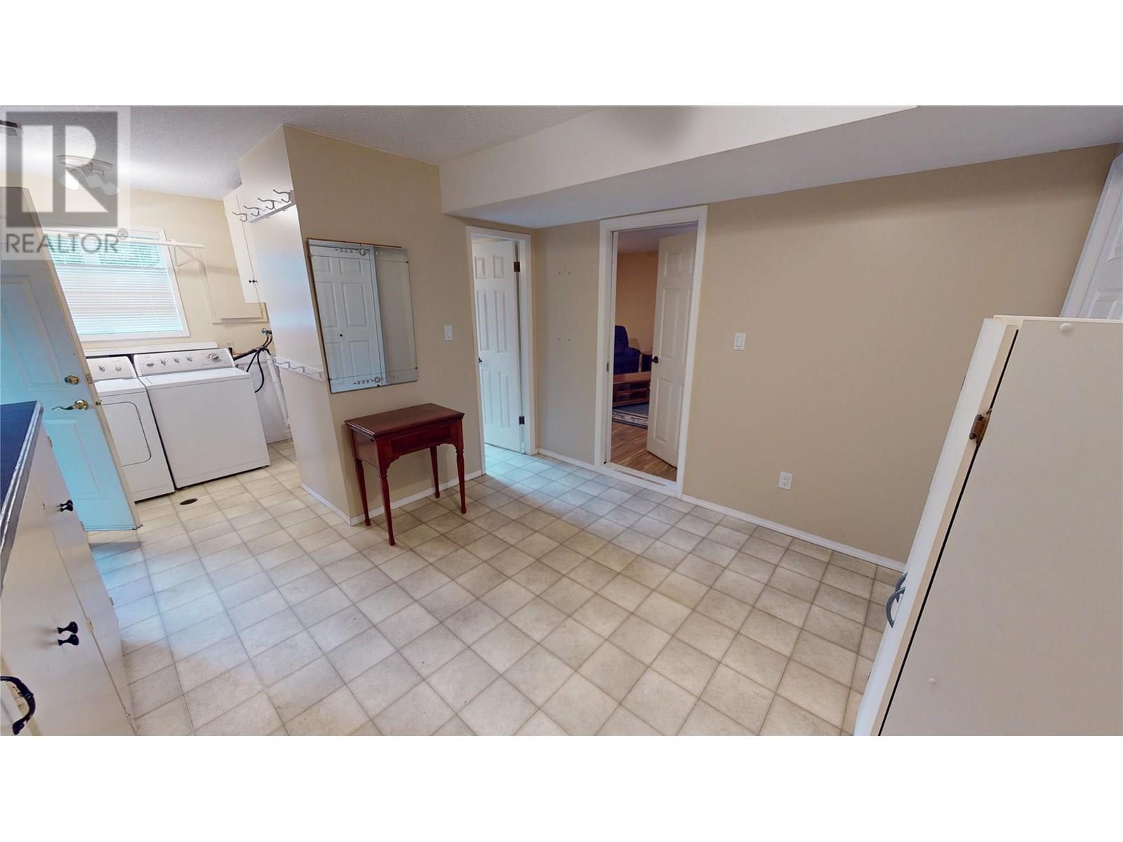 721 Summit Drive, Cranbrook, British Columbia  V1C 5J4 - Photo 29 - 10356219