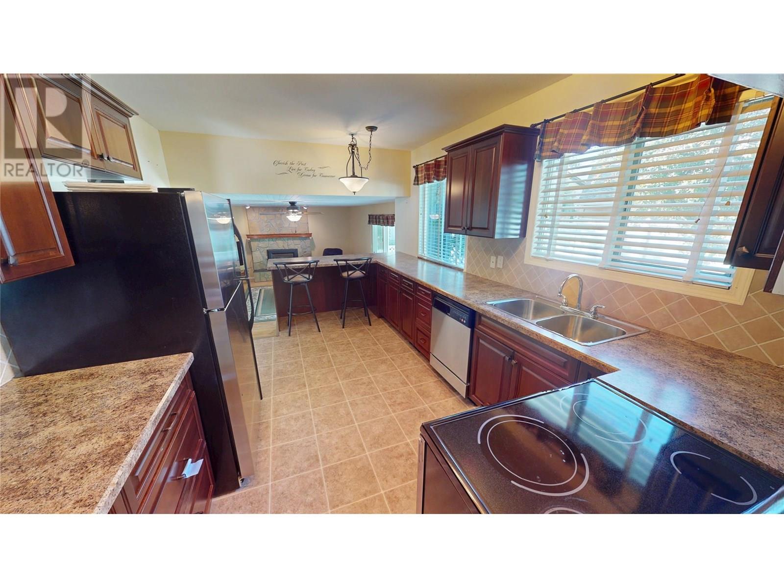 721 Summit Drive, Cranbrook, British Columbia  V1C 5J4 - Photo 10 - 10356219