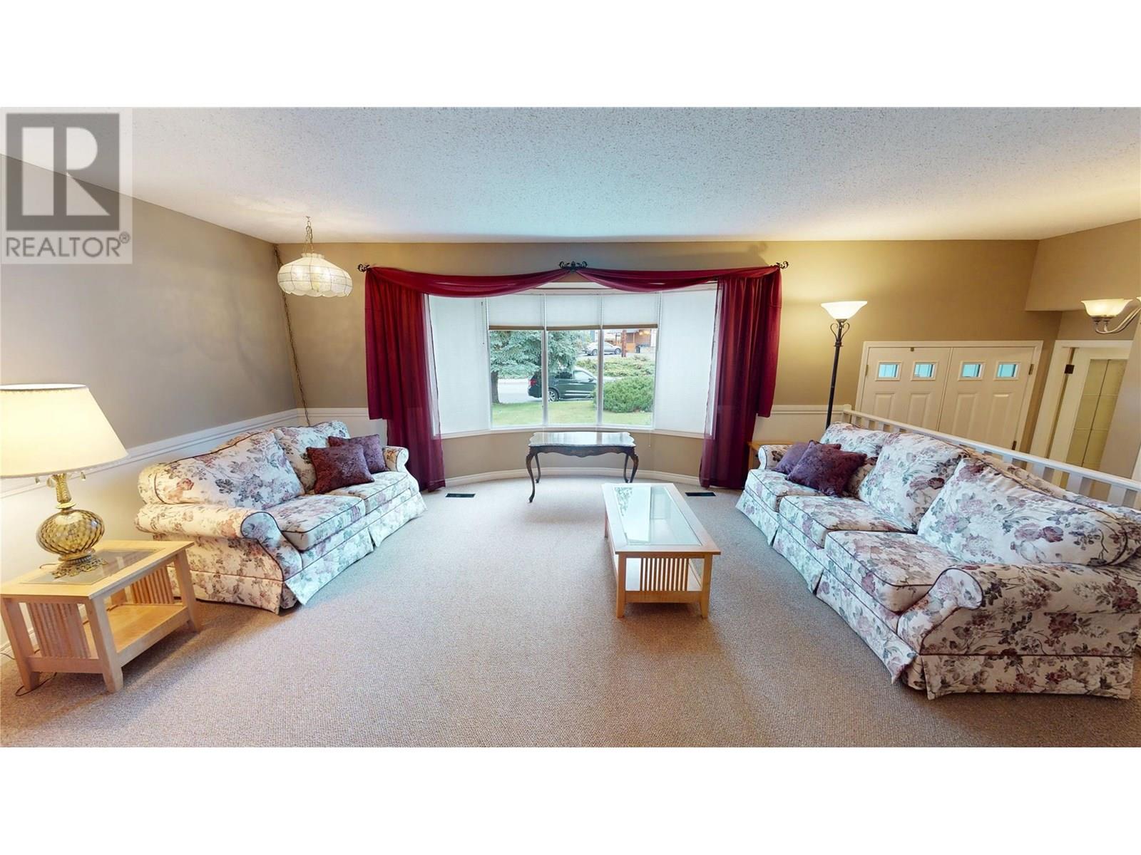 721 Summit Drive, Cranbrook, British Columbia  V1C 5J4 - Photo 5 - 10356219