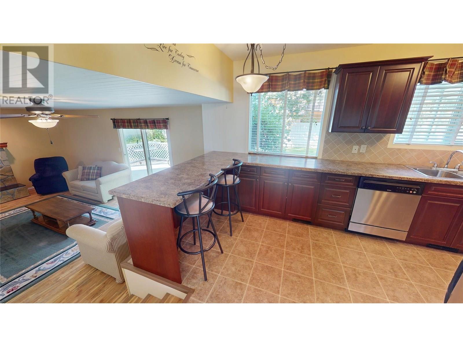 721 Summit Drive, Cranbrook, British Columbia  V1C 5J4 - Photo 13 - 10356219