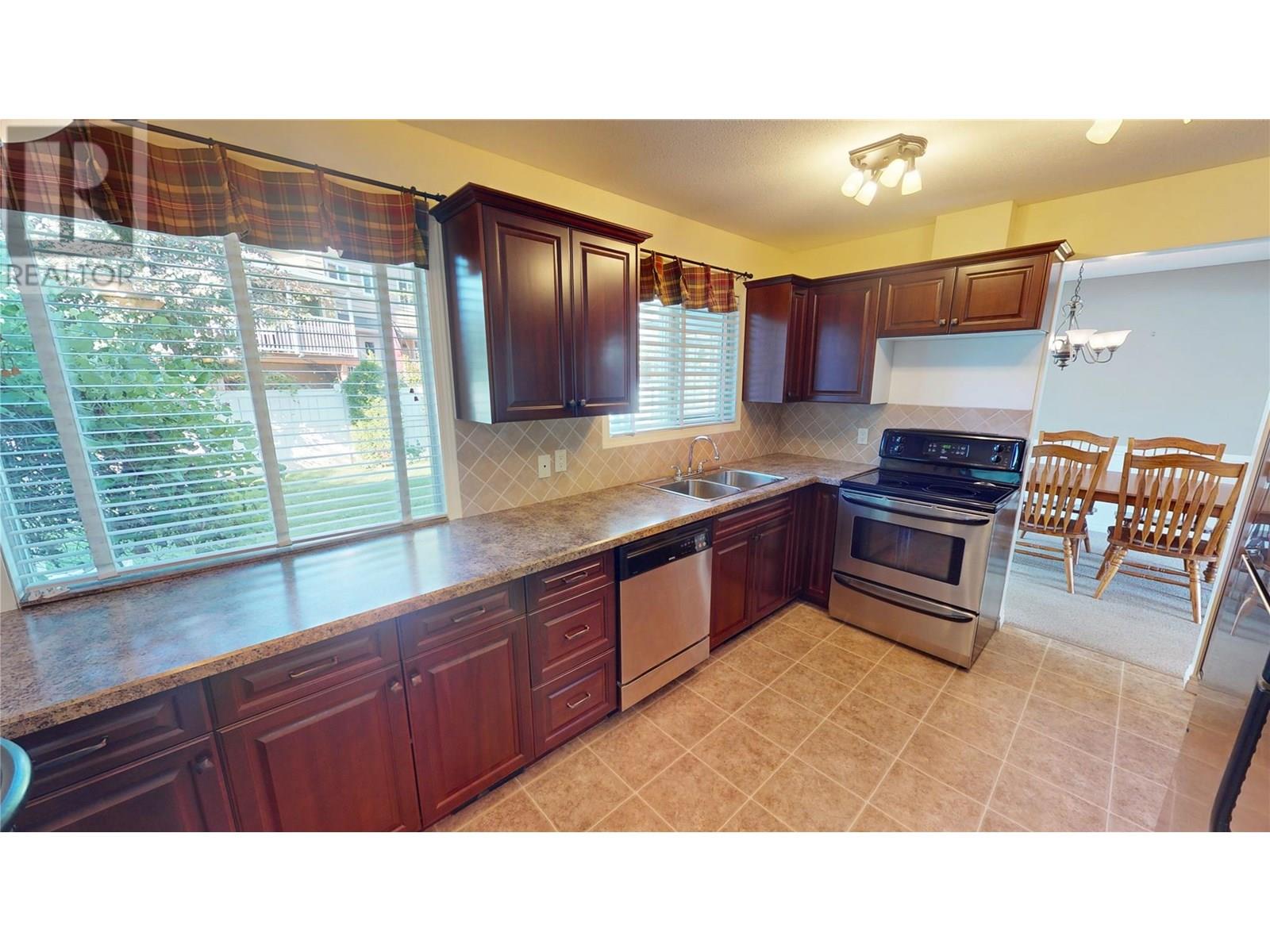 721 Summit Drive, Cranbrook, British Columbia  V1C 5J4 - Photo 12 - 10356219