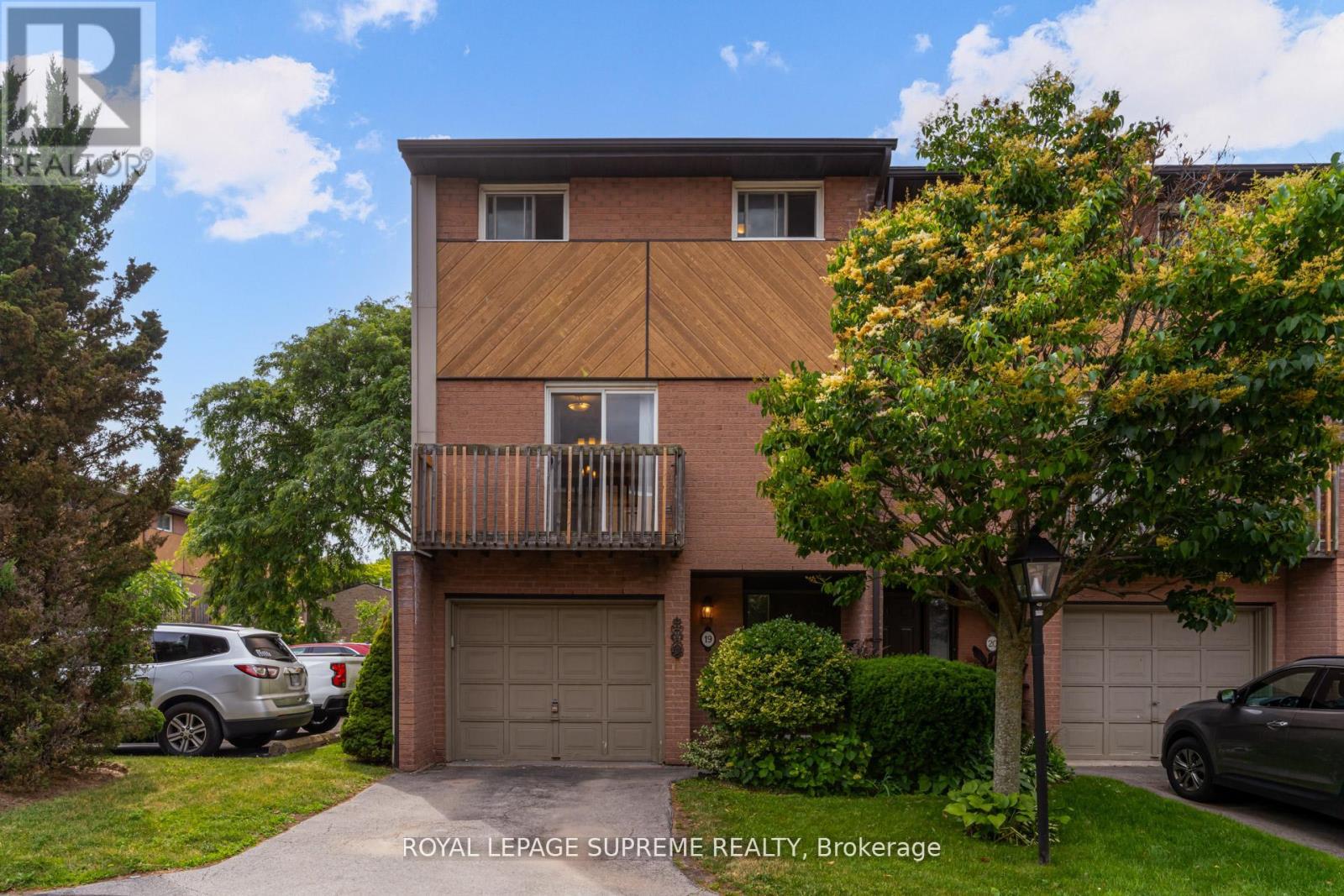 19 - 445 STONE CHURCH ROAD W, Hamilton, Ontario