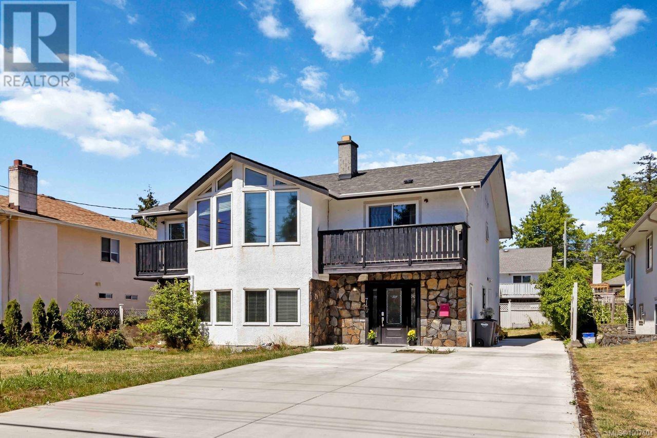 Property at 740 Mann Ave image 1