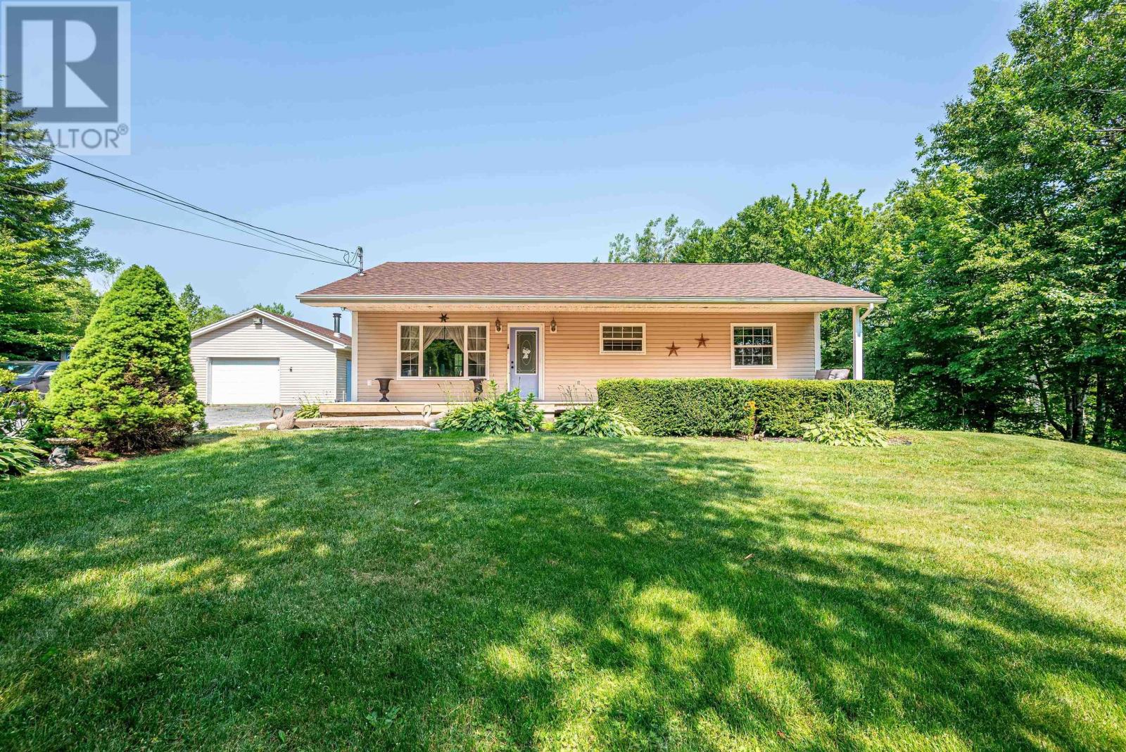Property at 35 Snowberry Court image 1