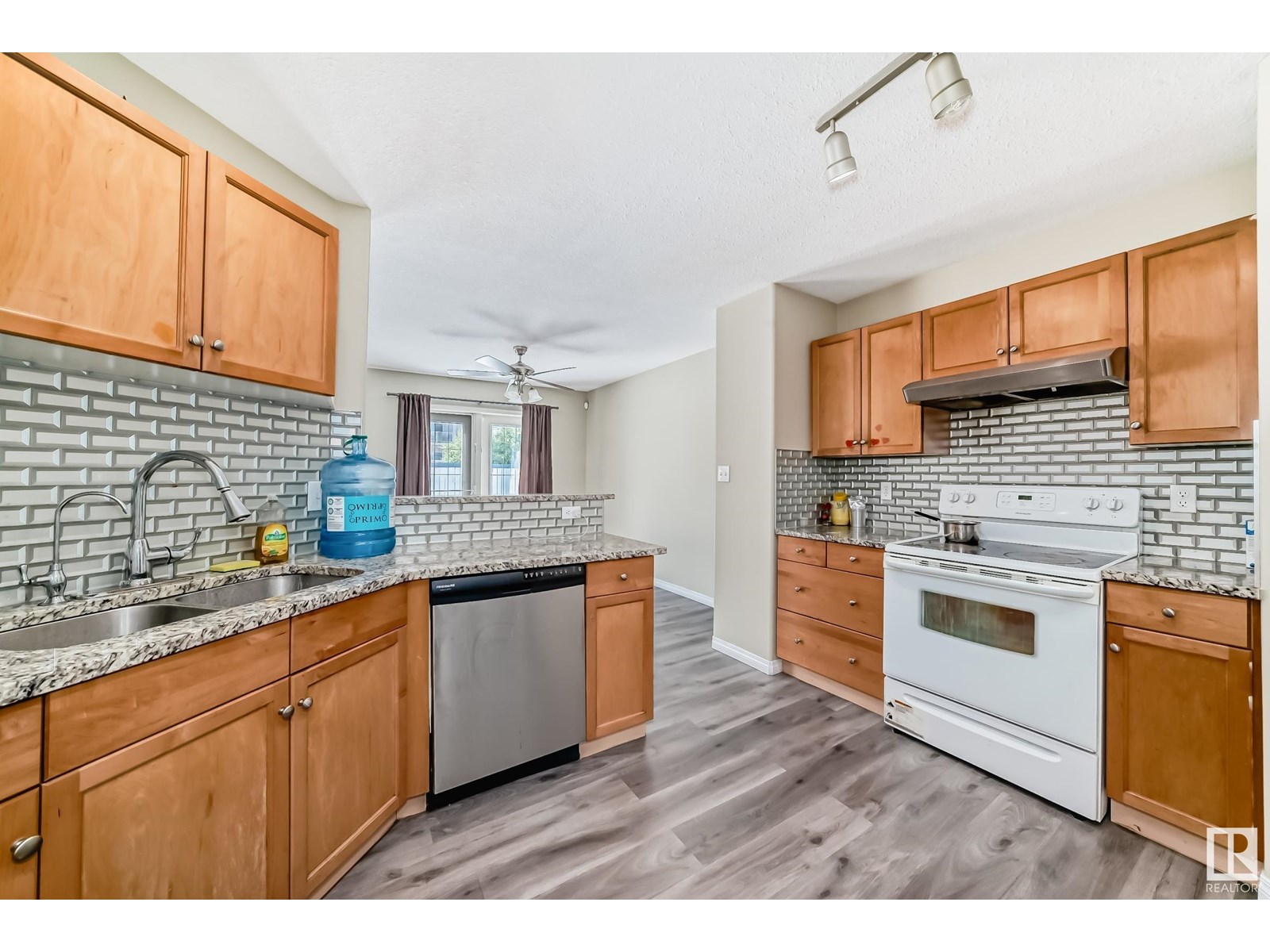 3510 22 St Nw, Edmonton, Alberta  T6T 1W2 - Photo 7 - E4448216