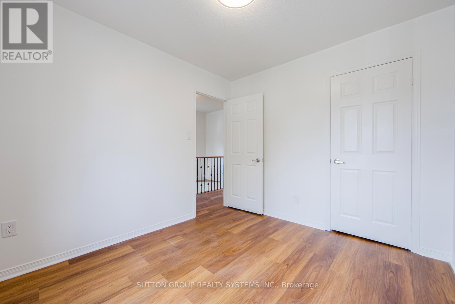2029 Westmount Drive, Oakville, Ontario  L6M 3P9 - Photo 32 - W12287445