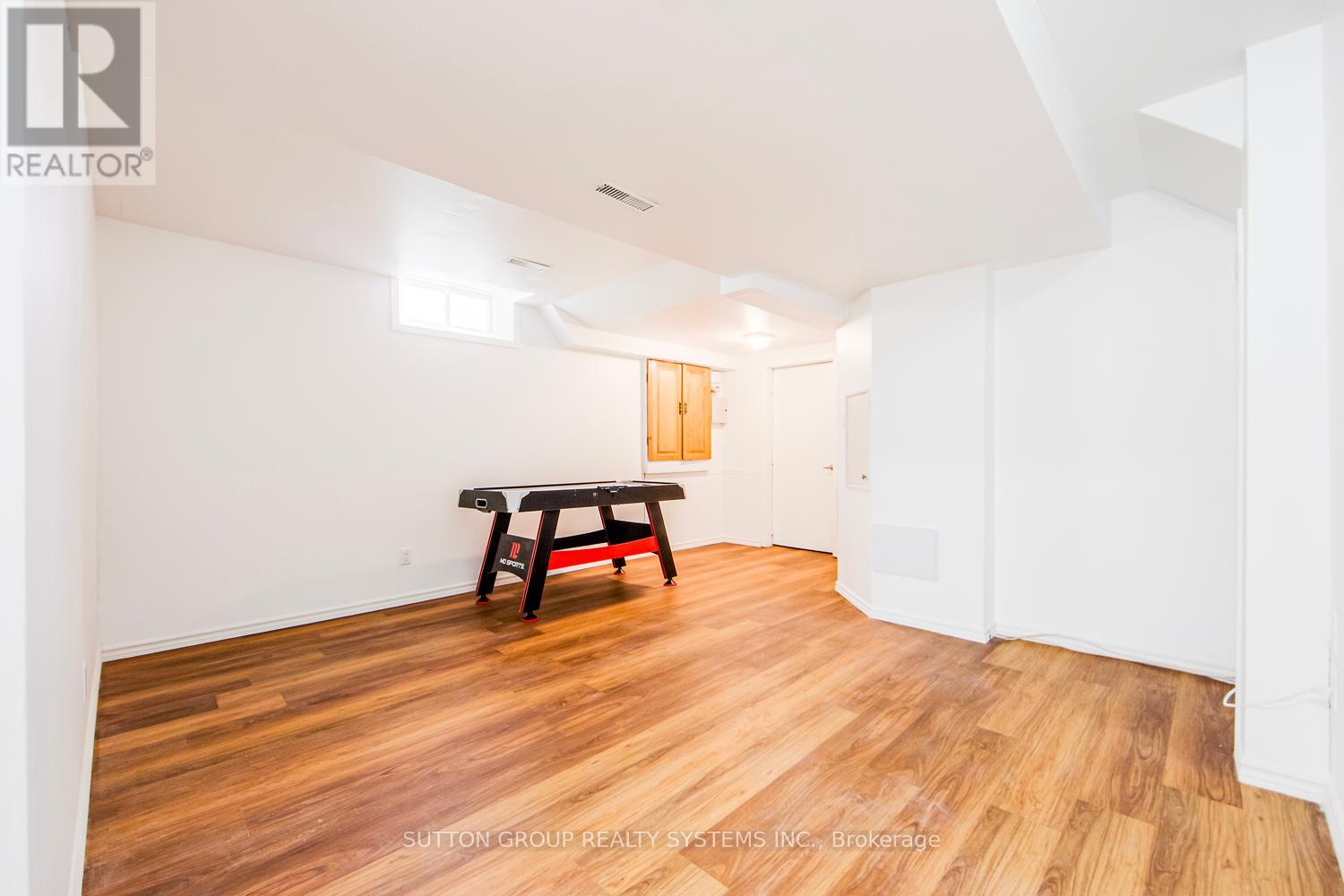 2029 Westmount Drive, Oakville, Ontario  L6M 3P9 - Photo 37 - W12287445