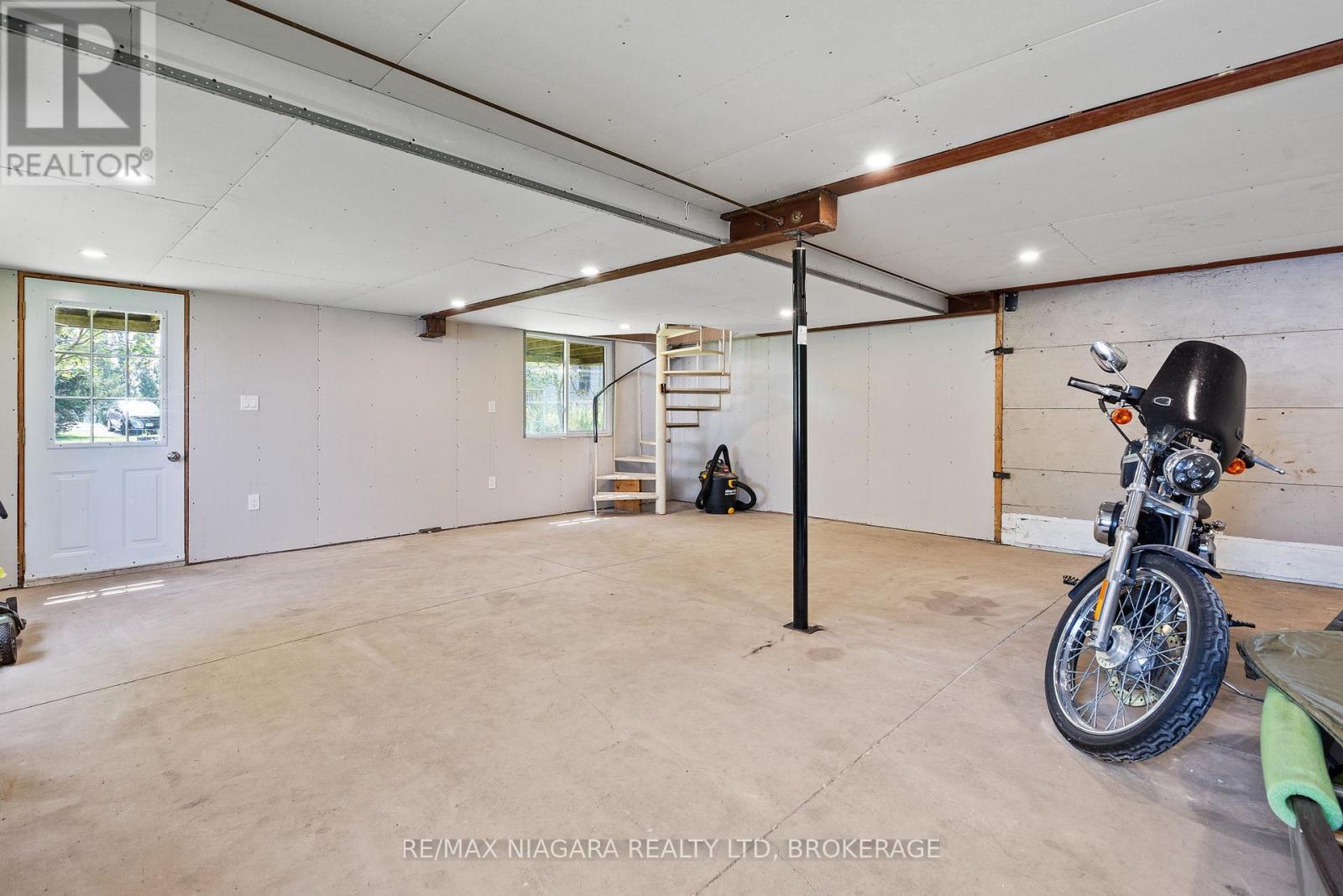 6 Villella Road, Haldimand, Ontario  N0A 1K0 - Photo 12 - X12290750