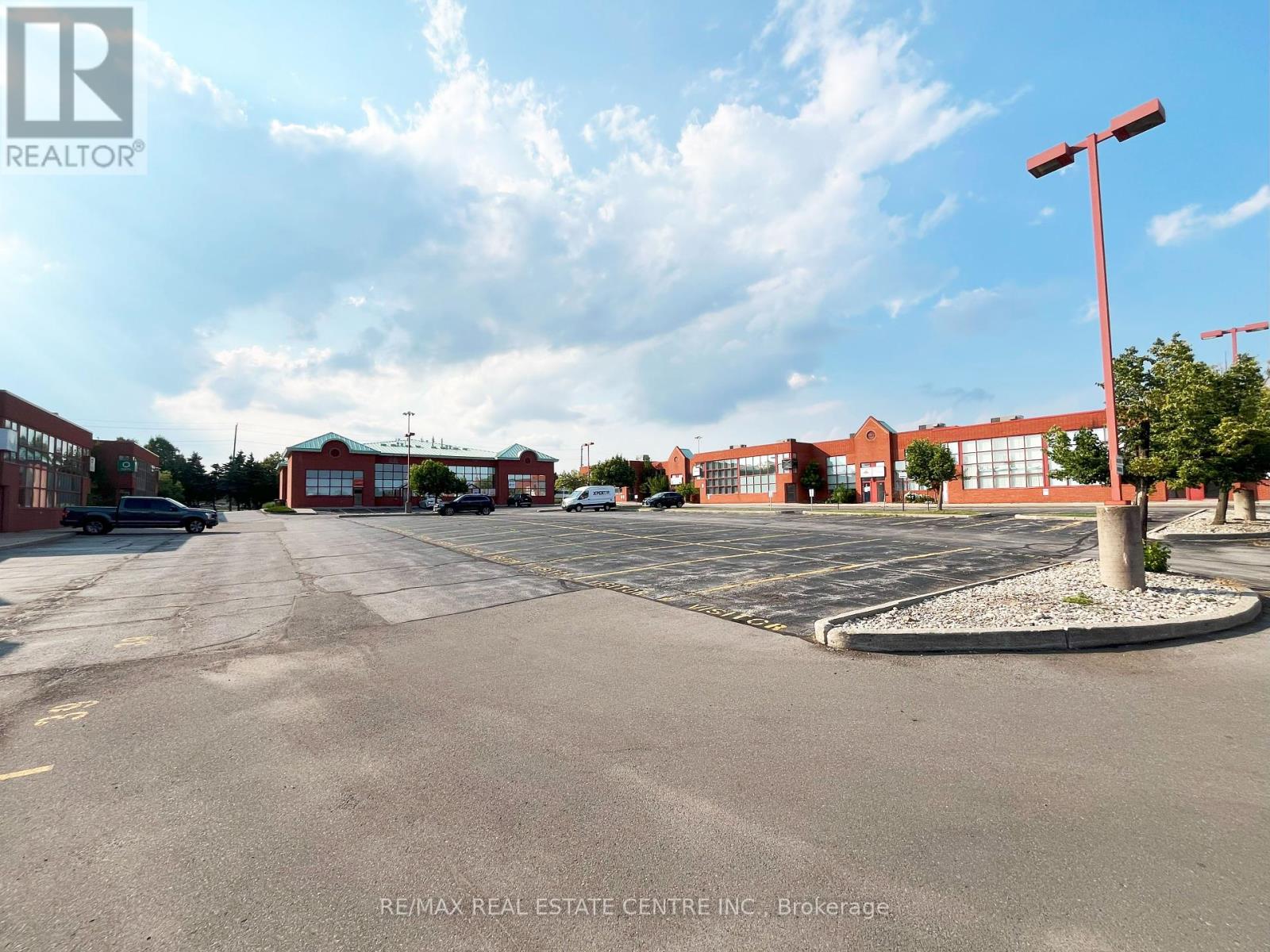 7 - 5100 South Service Road, Burlington, Ontario  L7L 6A5 - Photo 29 - W12290407