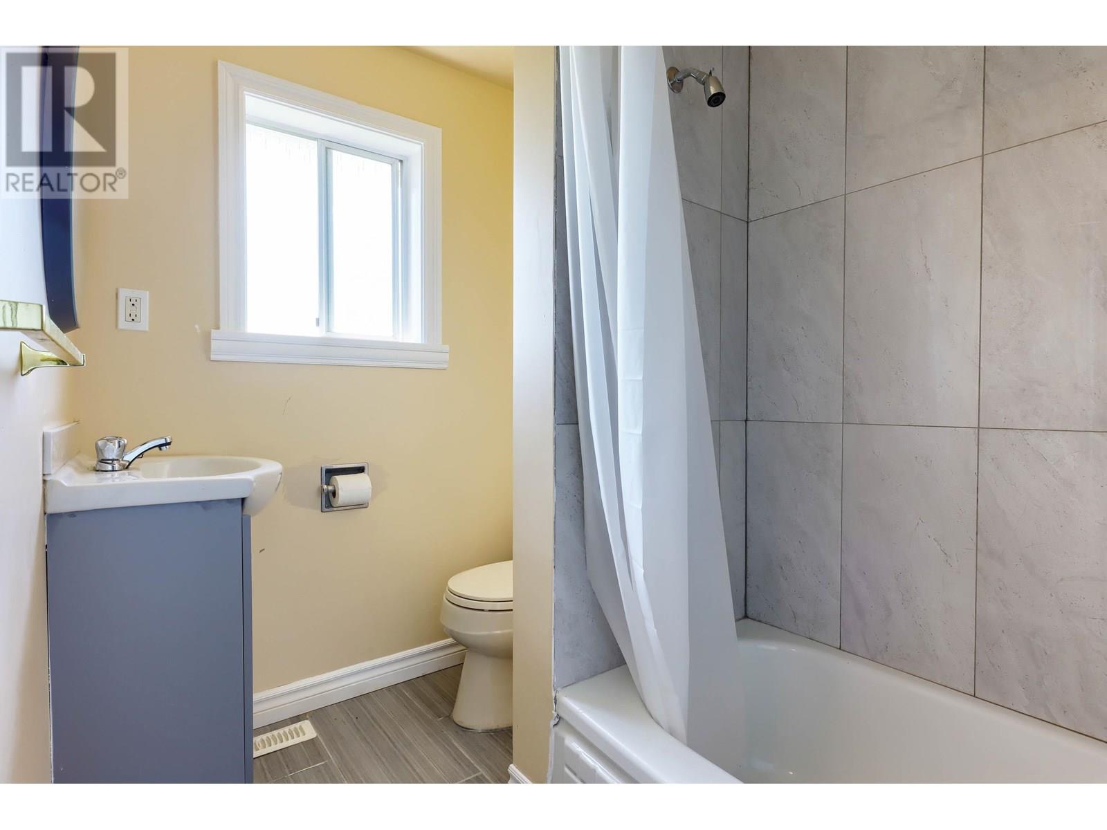 328 Fenton Street, New Westminster, British Columbia  V3M 5H9 - Photo 9 - R3027911