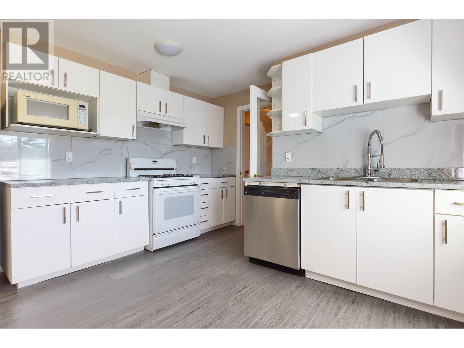 328 Fenton Street, New Westminster, British Columbia  V3M 5H9 - Photo 10 - R3027911
