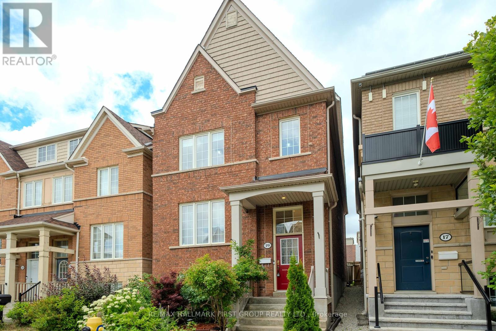 Property at 19 KIDD TERRACE image 1