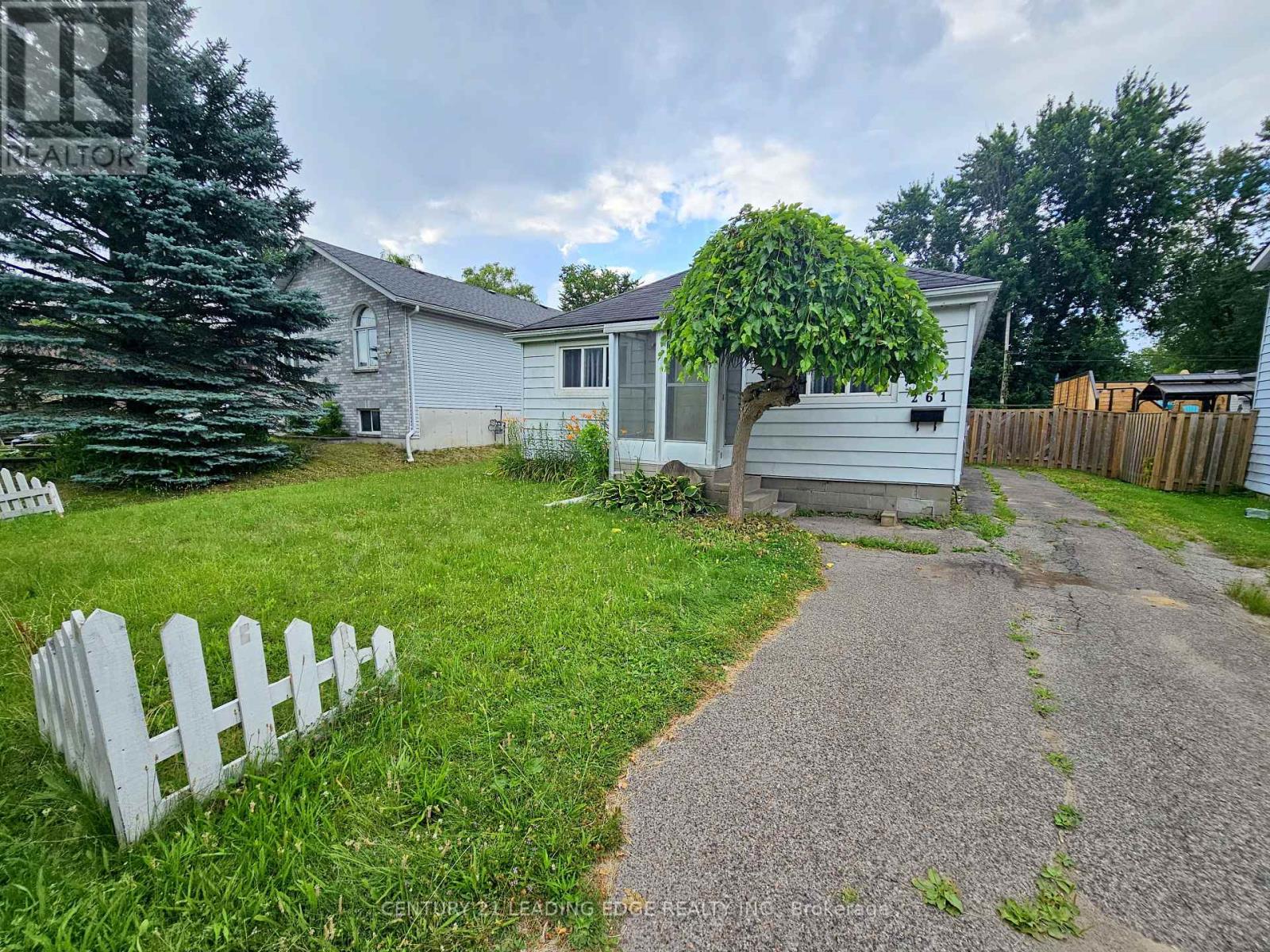 261 PARKWAY AVENUE, Georgina, Ontario