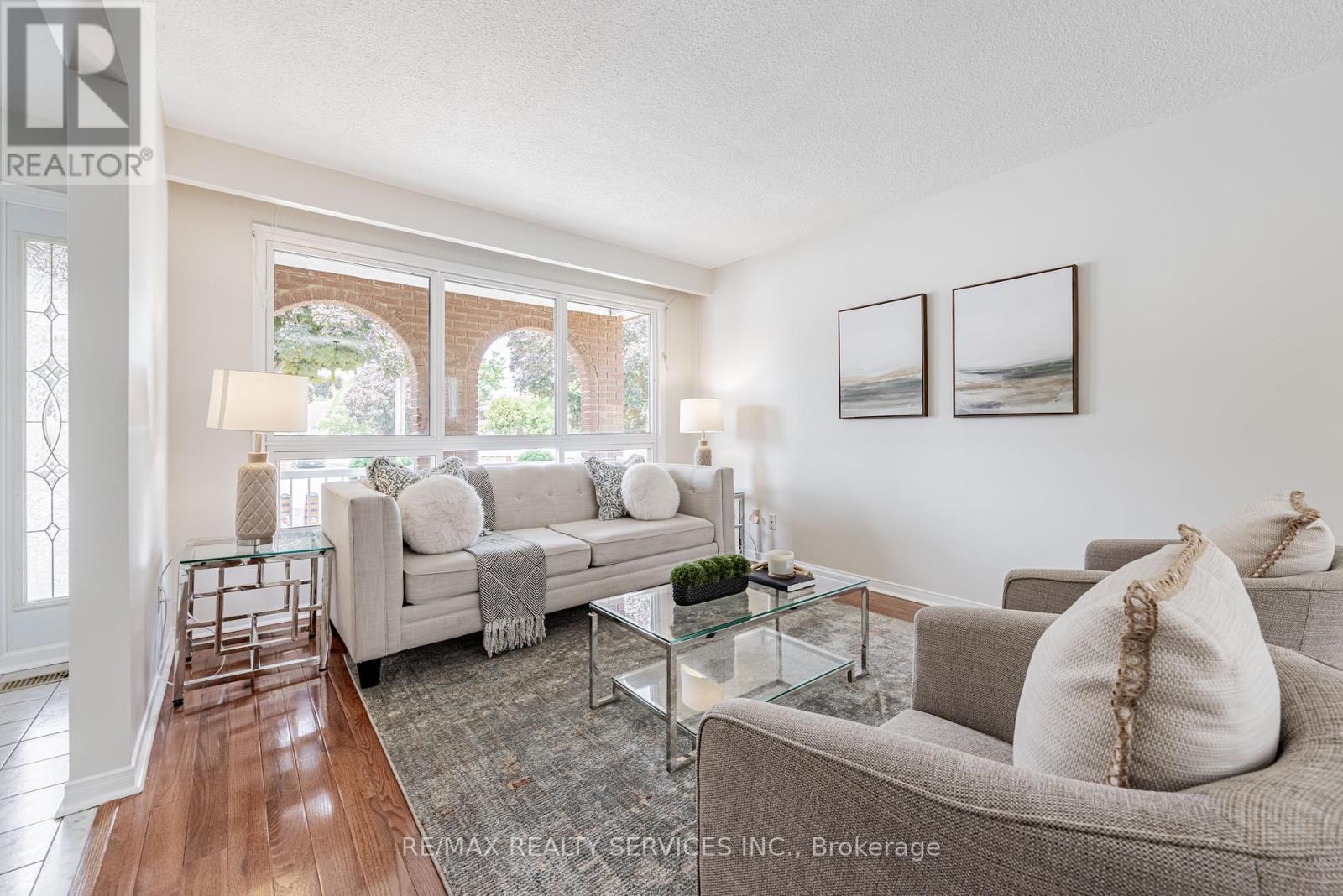 Property at 9 GARVIEW COURT image 5