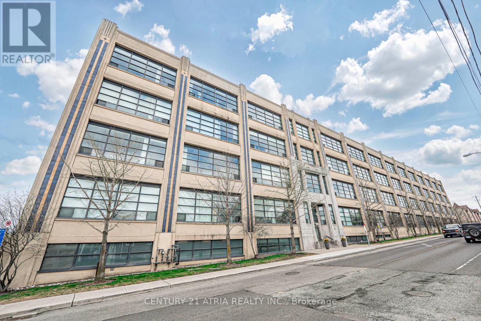 318 - 1001 ROSELAWN AVENUE, Toronto, Ontario