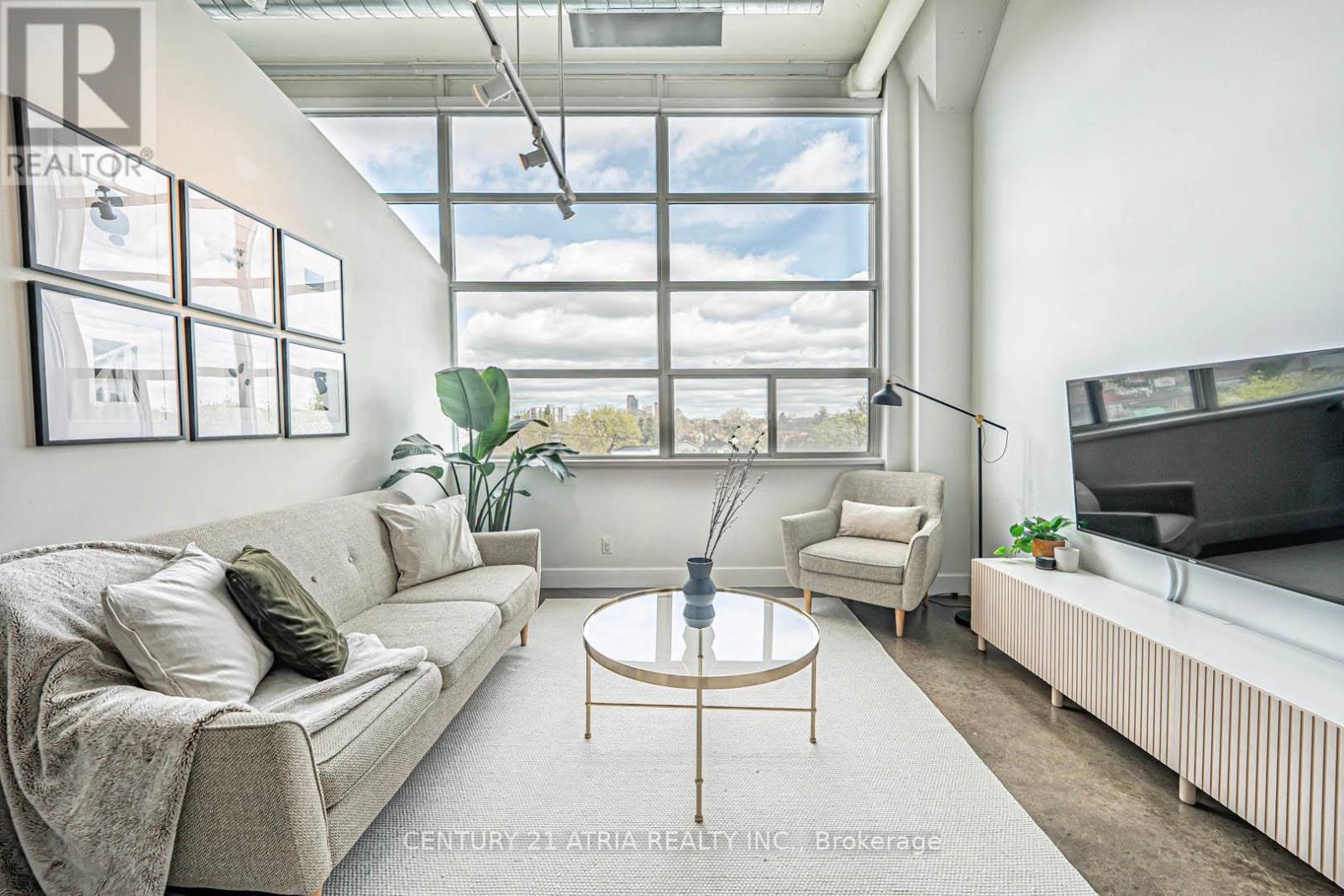 318 - 1001 Roselawn Avenue, Toronto (Briar Hill-Belgravia), Ontario  M6B 4M4 - Photo 12 - W12290727