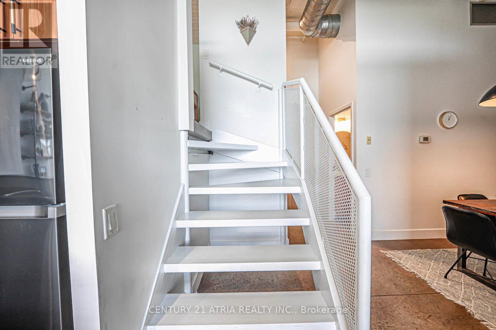 318 - 1001 Roselawn Avenue, Toronto (Briar Hill-Belgravia), Ontario  M6B 4M4 - Photo 32 - W12290727