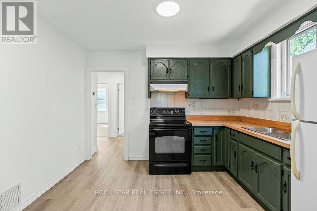 326 East 19th Street, Hamilton, Ontario  L9A 4S8 - Photo 4 - X12290679
