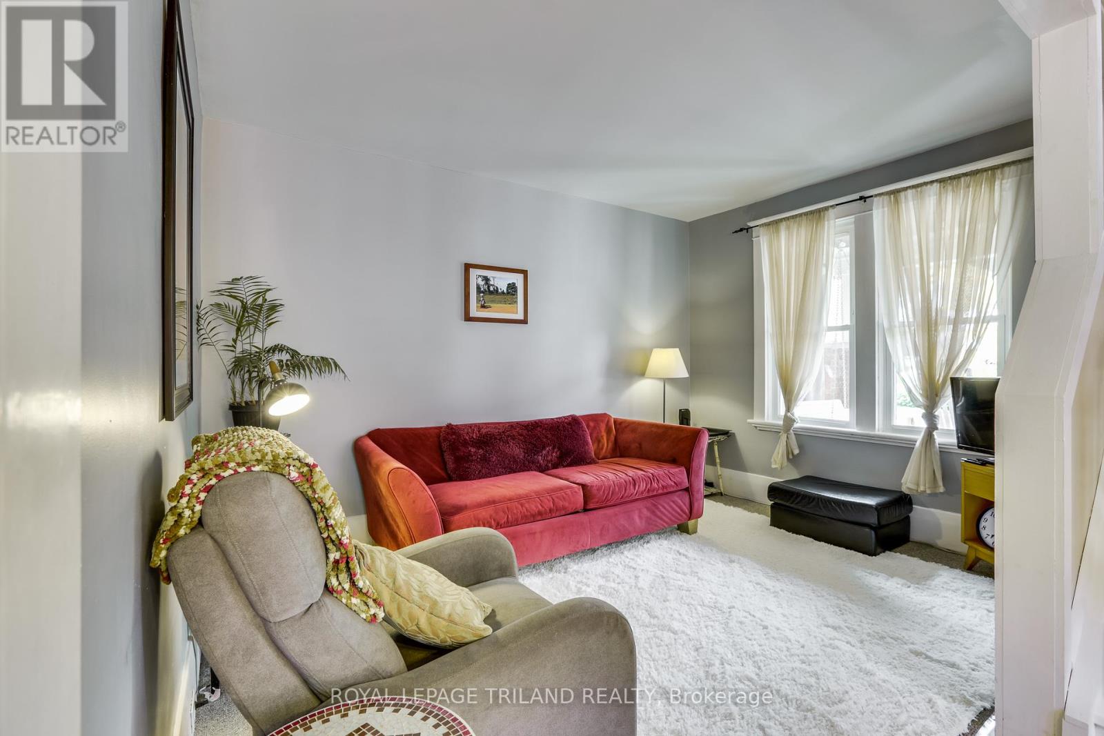 140 Emery Street E, London South, Ontario  N6C 2E1 - Photo 10 - X12290946