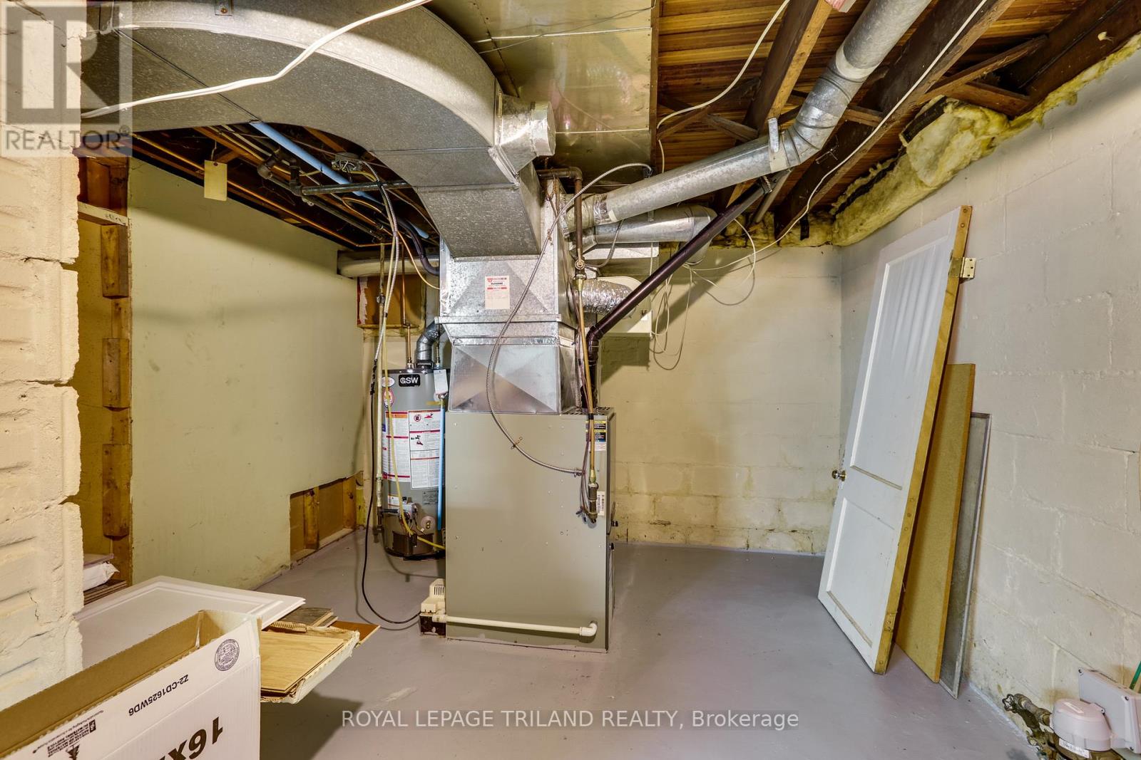 140 Emery Street E, London South, Ontario  N6C 2E1 - Photo 39 - X12290946