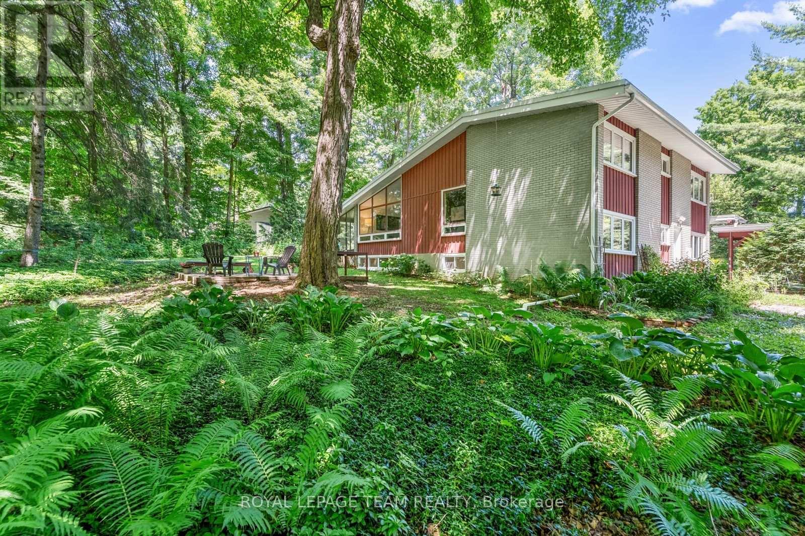 53 Oriole Drive, Ottawa, Ontario  K1J 7E8 - Photo 27 - X12291009