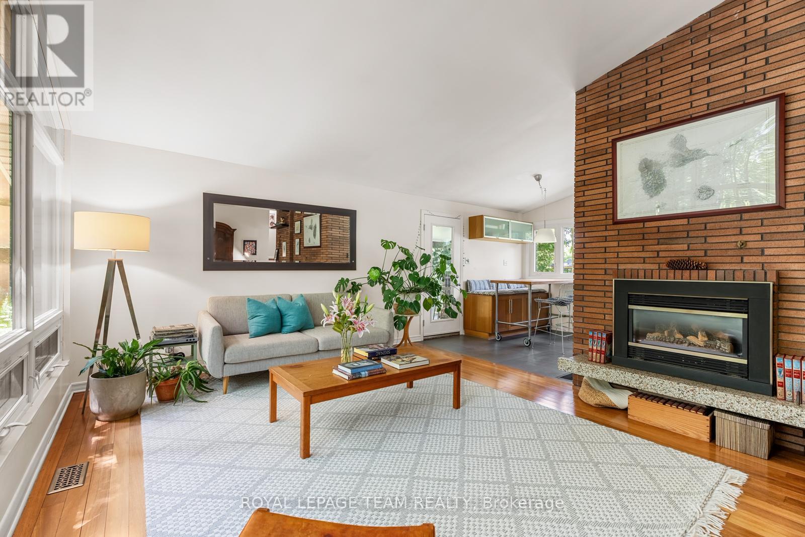 Property at 53 ORIOLE DRIVE image 5