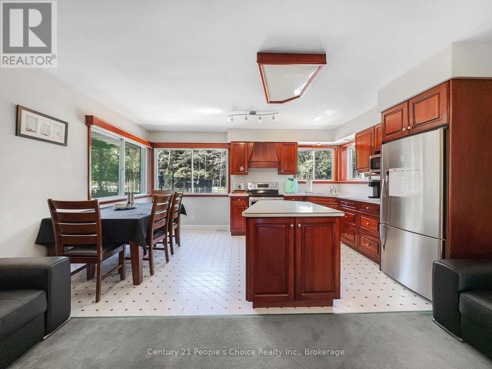 43 Pleasant Ridge Road, Brant, Ontario  N3T 5L5 - Photo 8 - X12290980