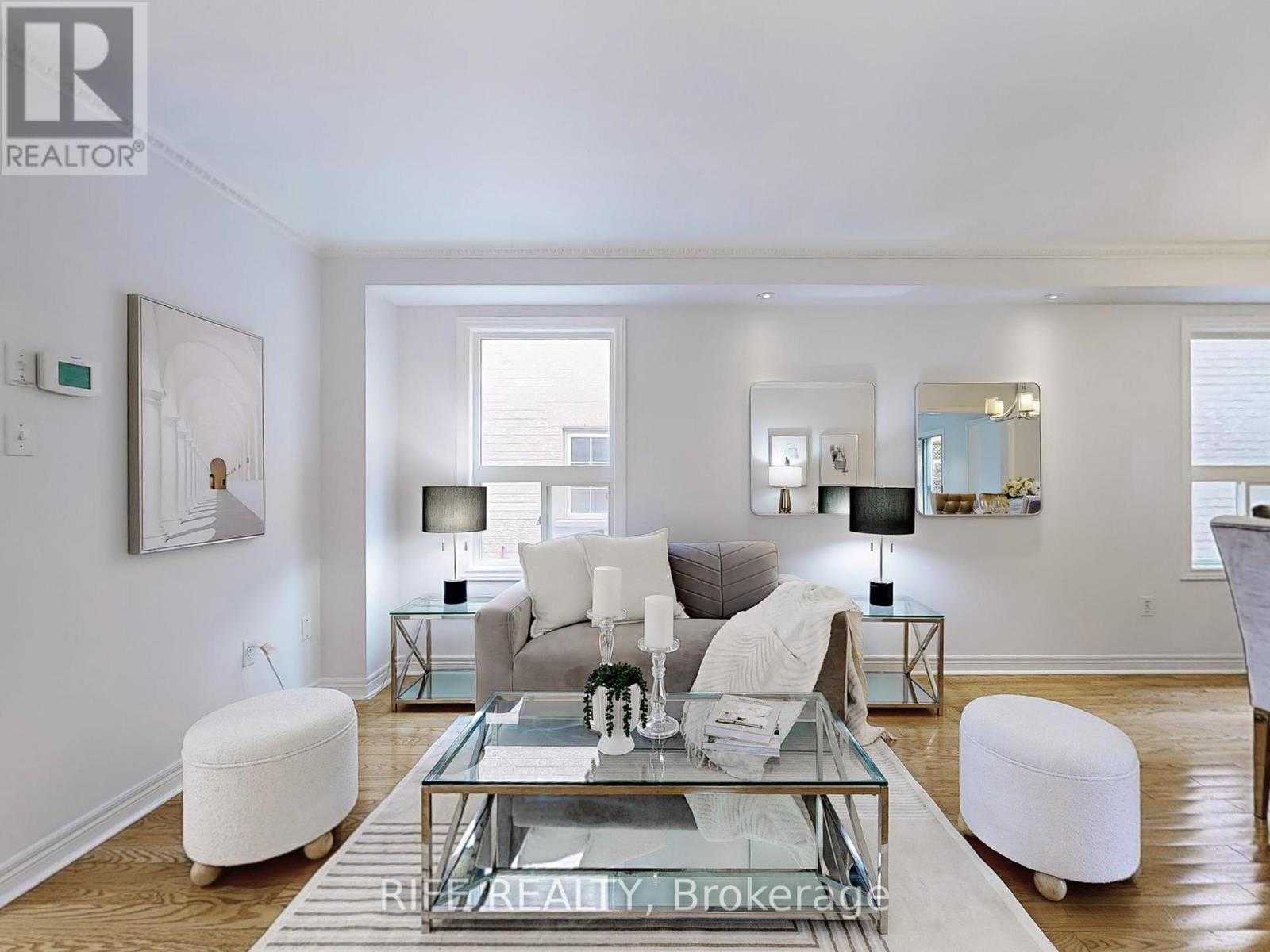 Property at 111 CYNTHIA JEAN STREET image 3