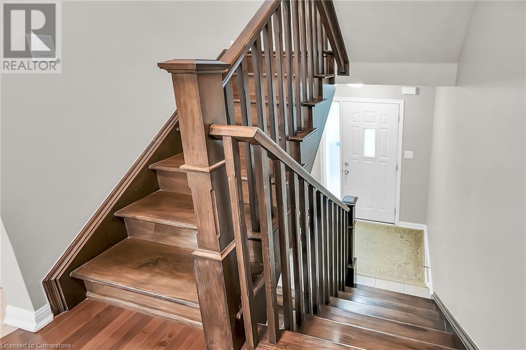 21 Hepworth Crescent, Hamilton, Ontario  L9G 3K9 - Photo 5 - 40751878