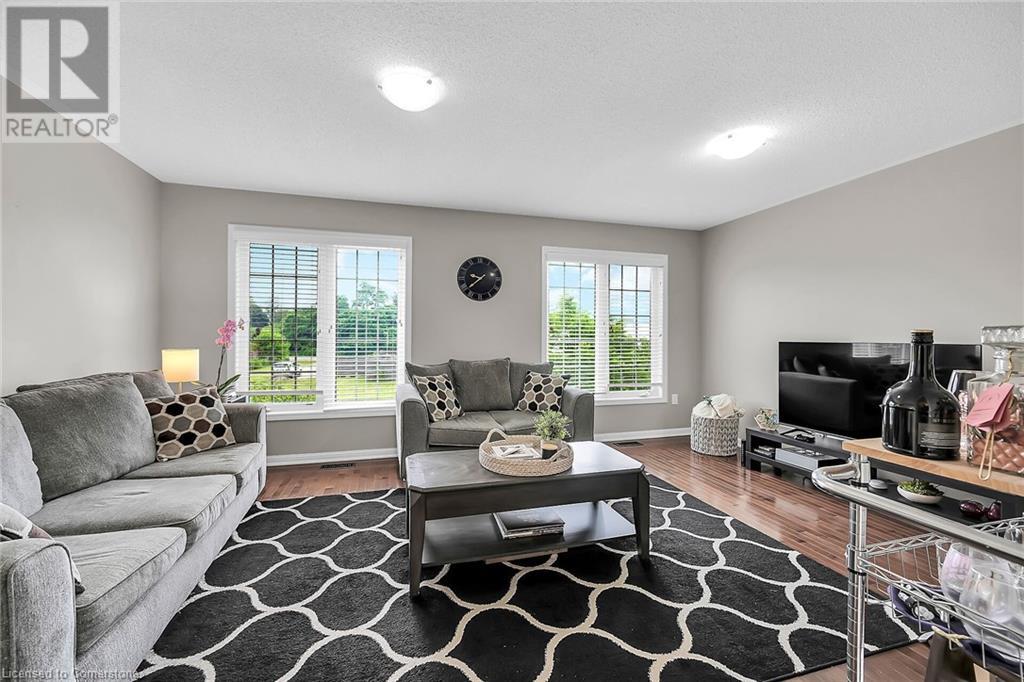 21 Hepworth Crescent, Hamilton, Ontario  L9G 3K9 - Photo 13 - 40751878