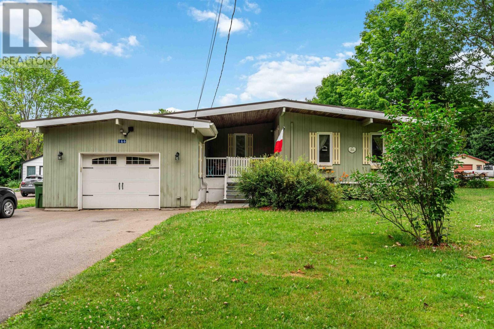 166 Foster Street, Berwick, Nova Scotia  B0P 1E0 - Photo 1 - 202517910