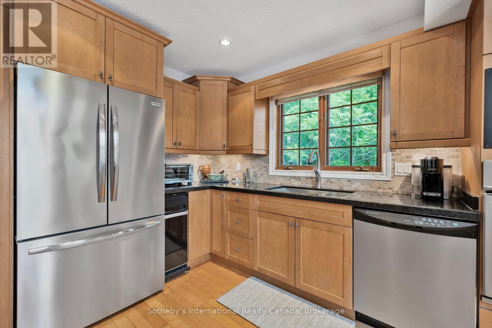 28 Big Tree Circle, Mulmur, Ontario  L9V 3M3 - Photo 10 - X12278875